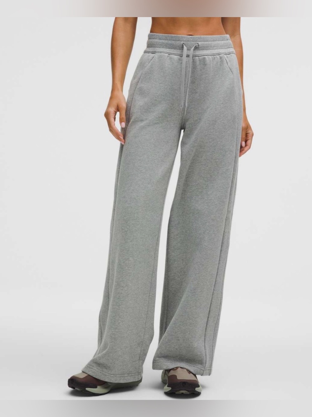 Lululemon Scuba Mid-Rise Wide-Leg Pant Short Grey Size XS